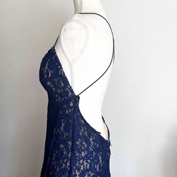 NWT JOIE NAVY GLITTER LACE SCALLOPED SLIT TRAIN EVENING GOWN - L - Picture 5 of 9